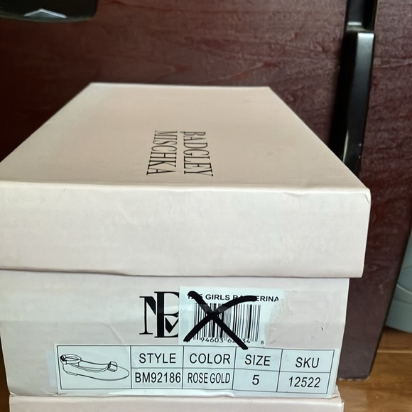Badgley Mischka girls low heel rose gold glitter ballerina - Picture 5 of 6